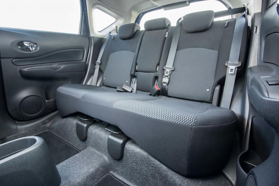  Nissan Note N-TEC 2015 года  (UK) (фото 3 из 24)